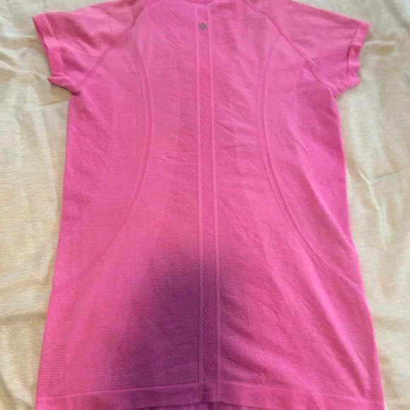 hot pink lululemon swiftly tech top - Picture 6 of 7